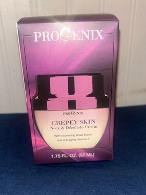 Crepey Skin Neck & Décolleté Cream - Pink